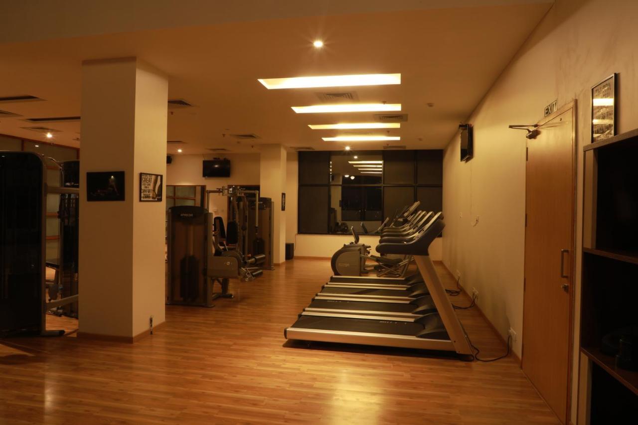 The Vern At Blvd Насик Экстерьер фото